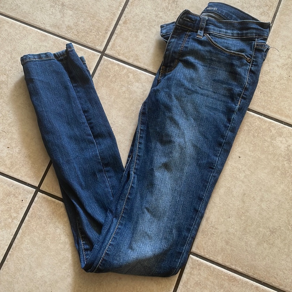 Blue skinny jeans
